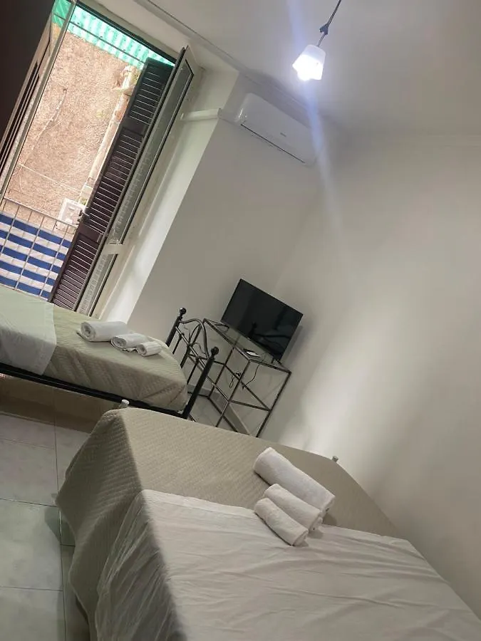 Casa Nonna Rusell Villa Napoli 0*,